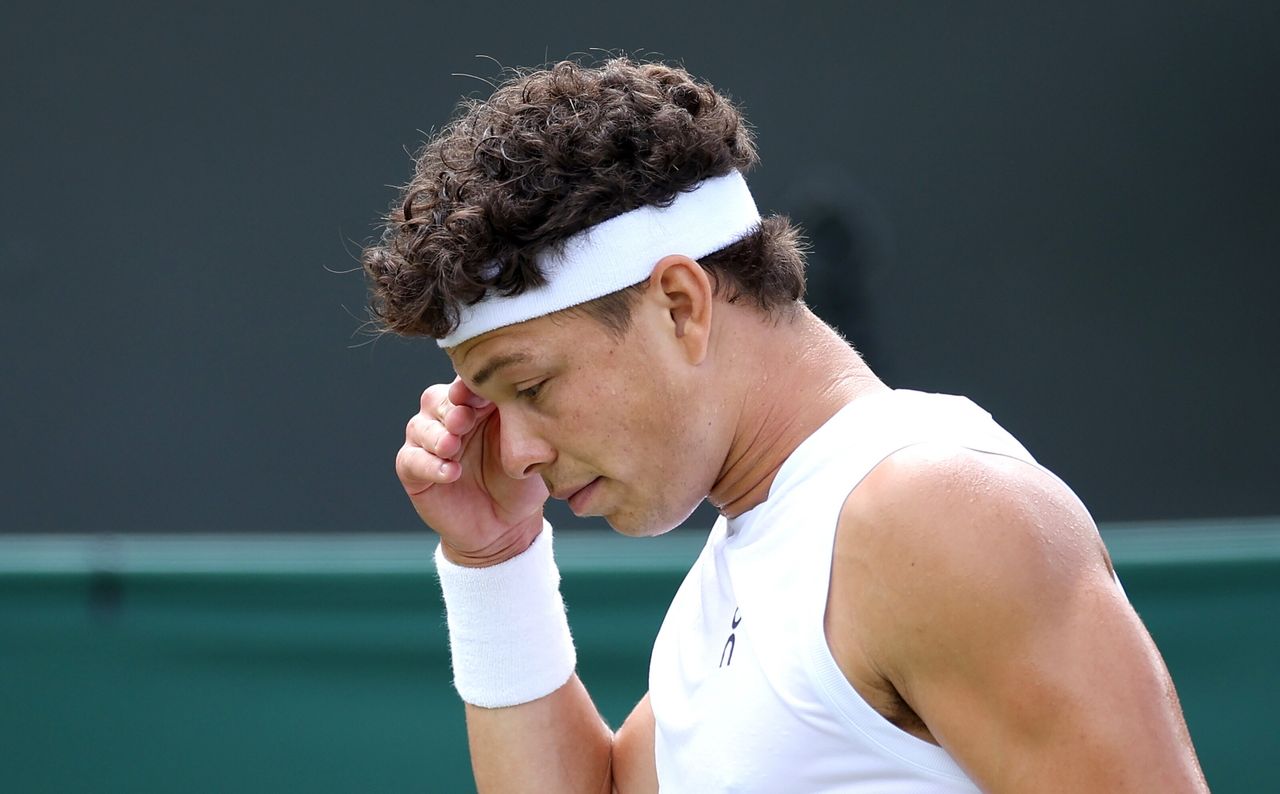 Sensacje w Wimbledonie! Piąty tenisista świata i rewelacja Rolanda Garrosa za burtą