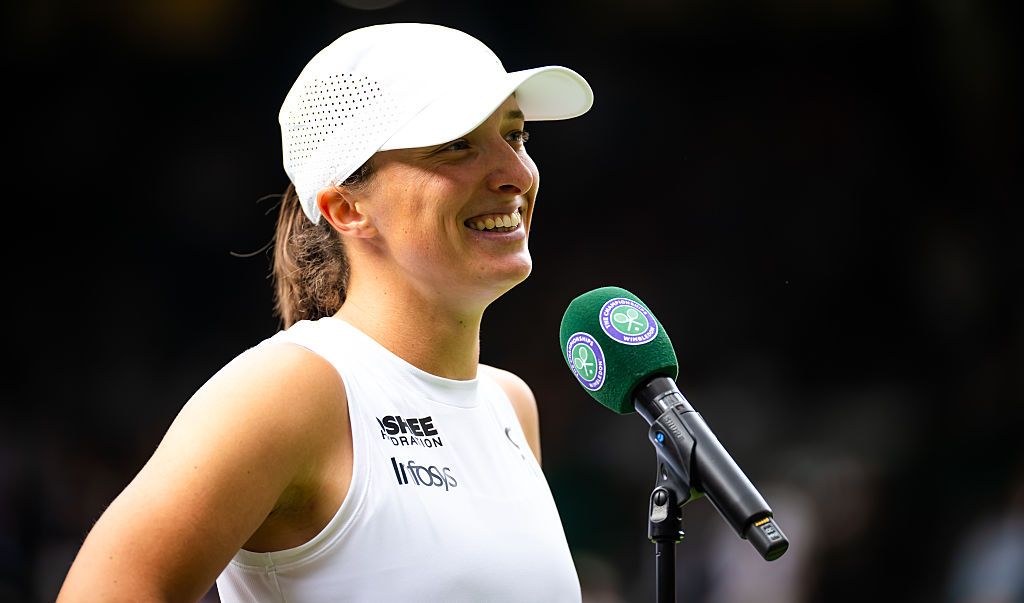 Świątek awansuje do 3. rundy Wimbledonu, komentuje słowa Navratilovej