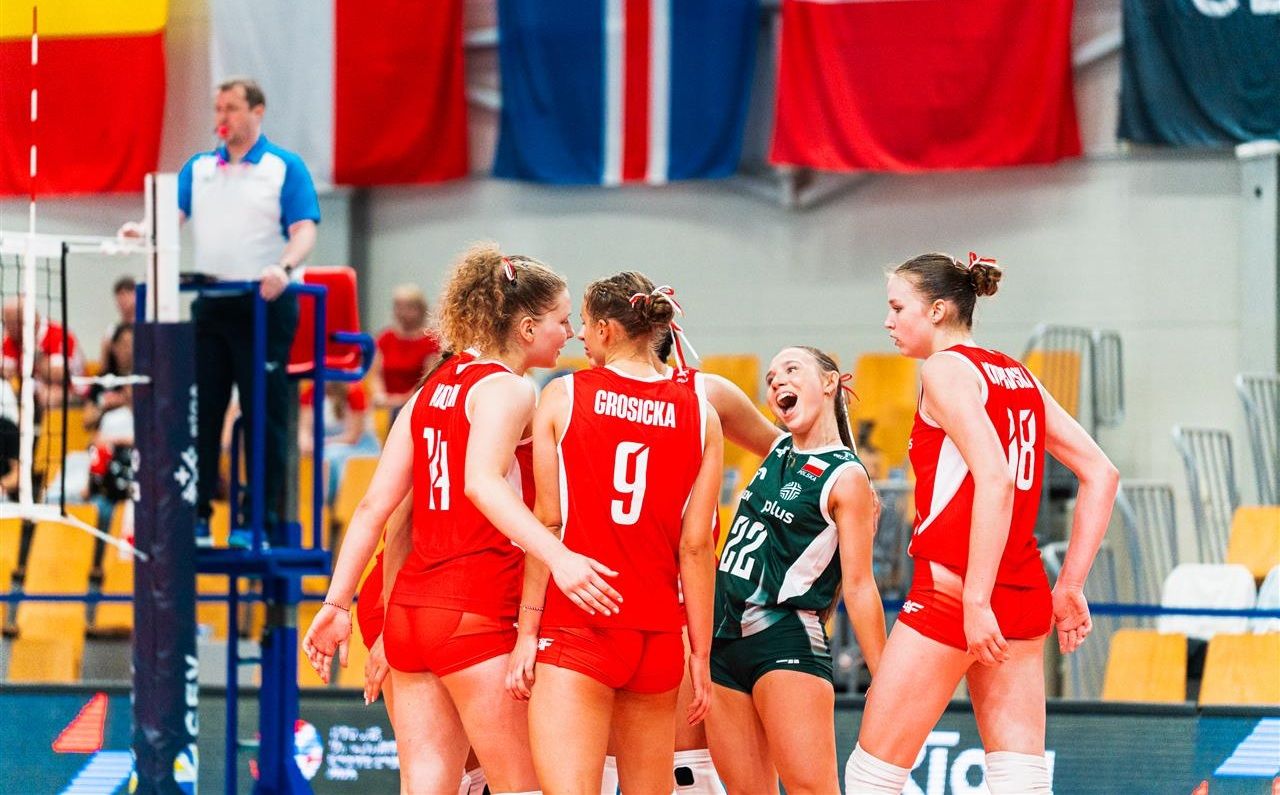 Polskie siatkarki U-18 triumfują po trudnych meczach na ME