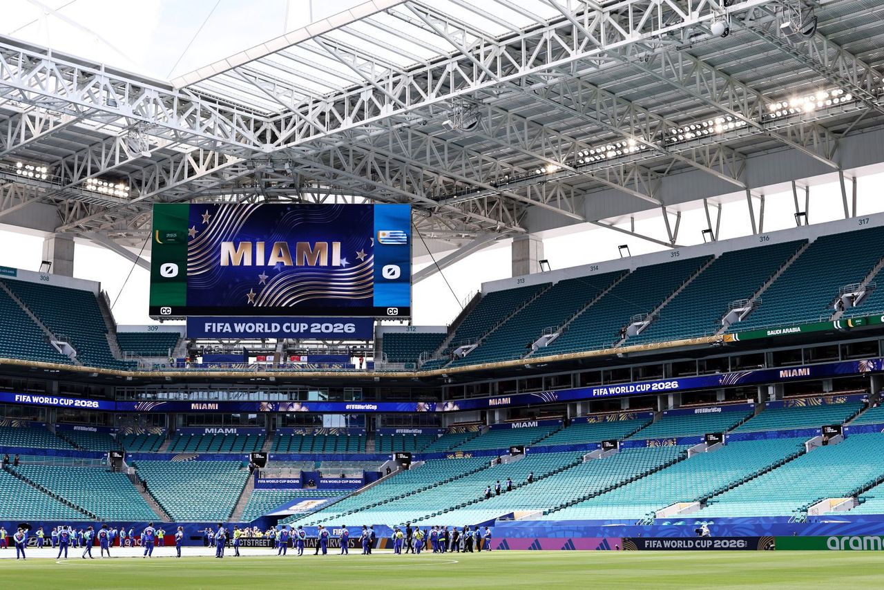 Burze w Miami: Czy mecz Anglia - Norwegia odbędzie się na czas?