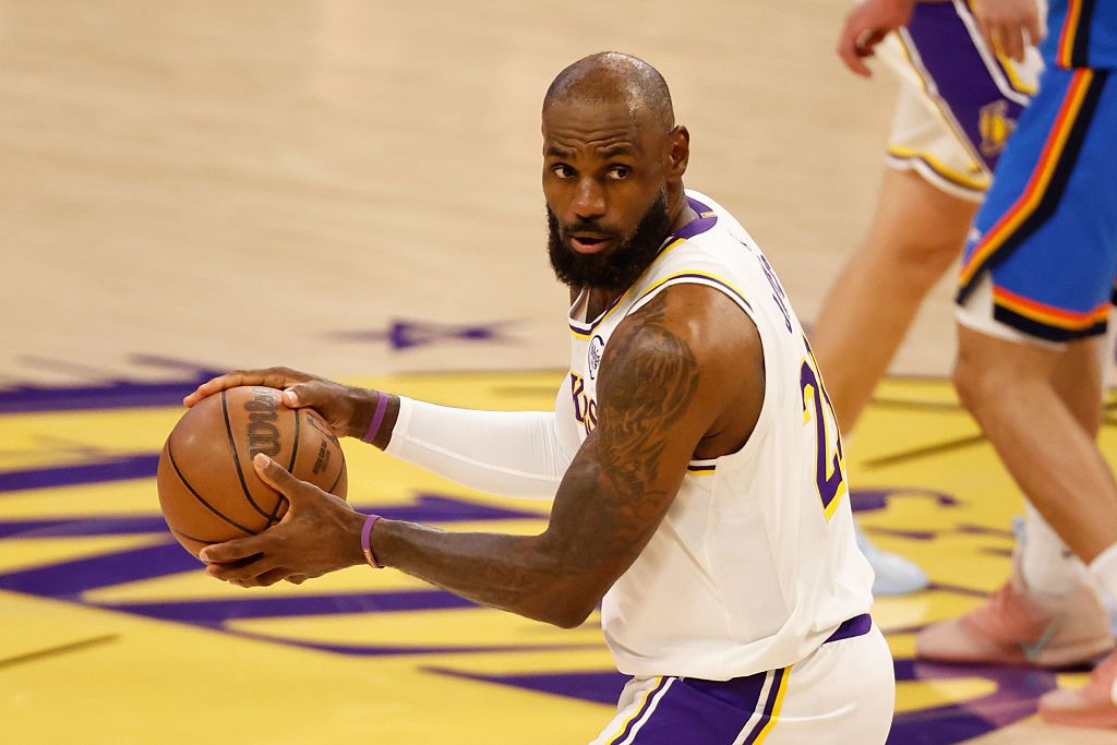 Barkley wskazuje jedyną opcję dla LeBrona – koniec Lakers?