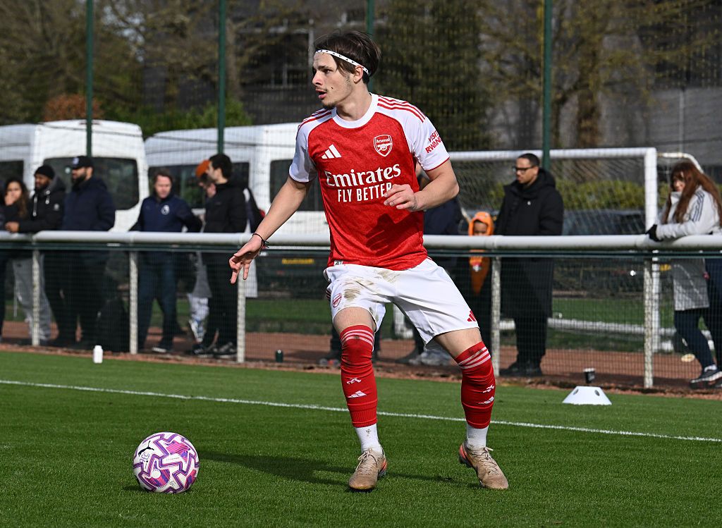 Z Arsenalu do Cracovii: Transfer, który zaskoczył wszystkich