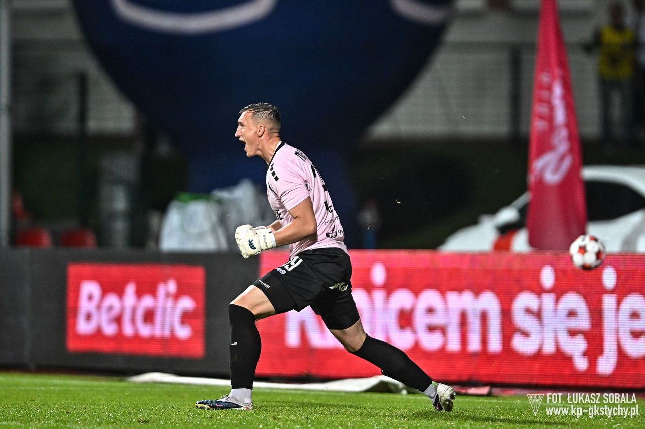 Jakub Mądrzyk bohaterem GKS Tychy - kluczowa obrona w meczu