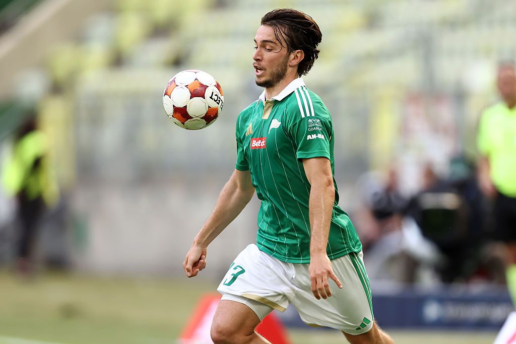 Lechia Gdańsk kończy zakaz transferowy – nowe nabytki przed Wartą