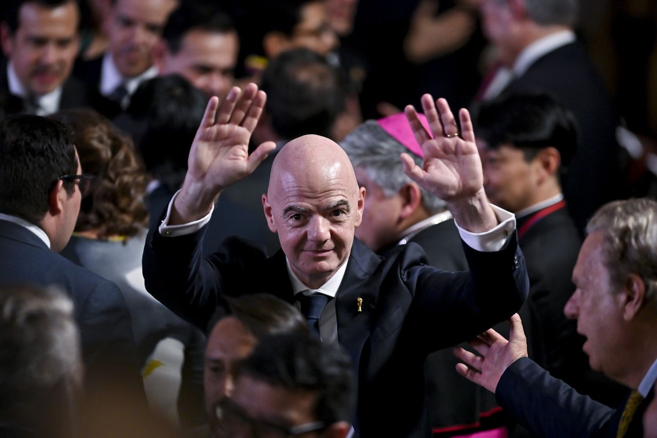 Infantino w Kolumbii: Jak sojusz z Trumpem ratuje prezesa FIFA w kryzysie prywatnego kapitału
