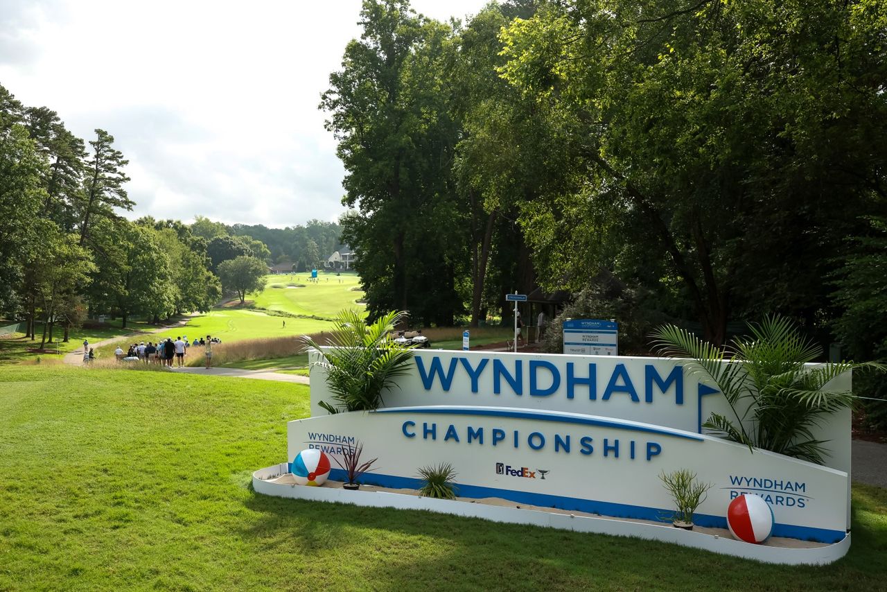 Wyndham Championship 2026: Sobota pełna emocji, gdzie oglądać Younga i Hosslera w walce o FedExCup