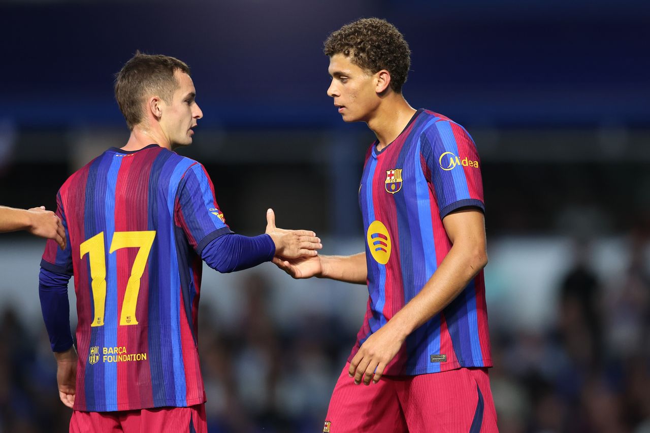 FC Barcelona sprzedaje zawodników: Casado, Bardghji i Depay w krzyżu celów finansowych i sportowych