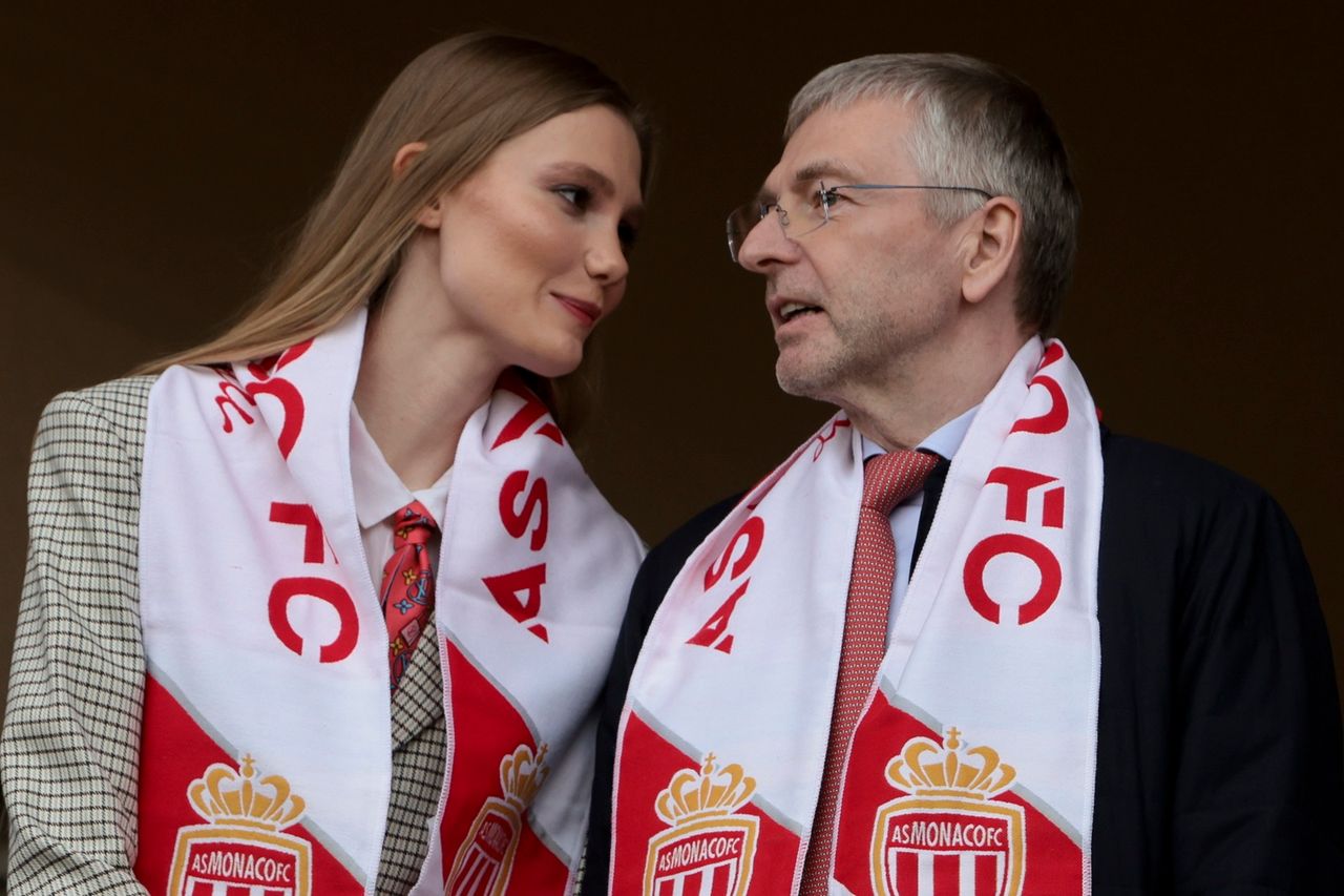 Oligarcha między sankcjami a futbolowym wpływem: Rybołowlew w polu widzenia