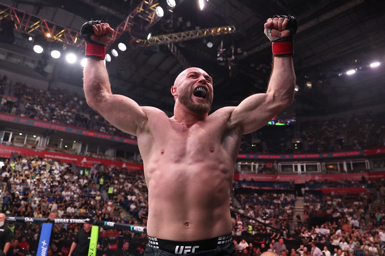 Mateusz Rębecki w UFC 2026: Dlaczego polski fighter unika sparowań i dlaczego to zmienia MMA