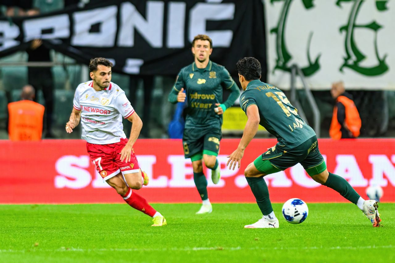 Karuzela emocji w Ekstraklasie: Jak Widzew Łódź zaskoczył Śląsk Wrocław w szalonym 3:3
