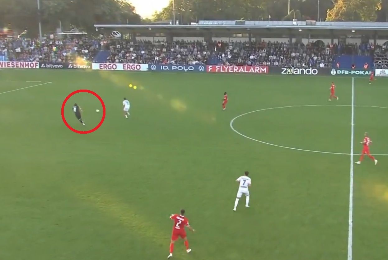 Koszmarny błąd Zielińskiego w Pucharze Niemiec. Jak młody bramkarz z Wolfsburga stracił mecz
