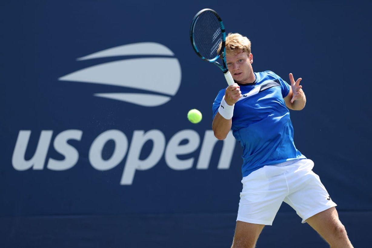 US Open 2026: Kaśnikowski wyeliminowany w kwalifikacjach – co to oznacza dla polskiego tenisa?