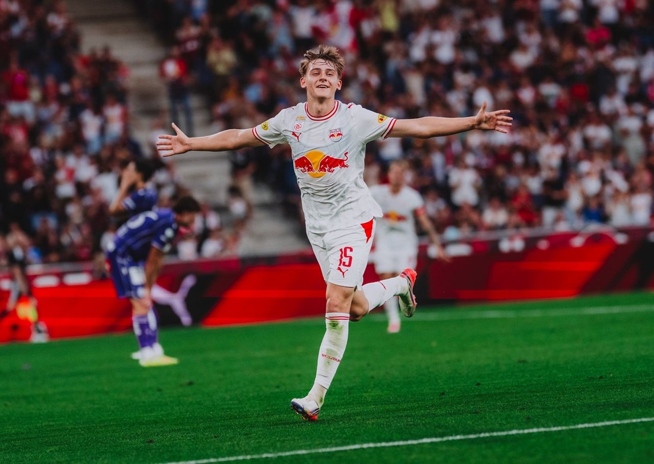 Mazurek w Salzburgu rozbłysnął. Gol z 25 metrów, który wstrząsnął Bundesligą