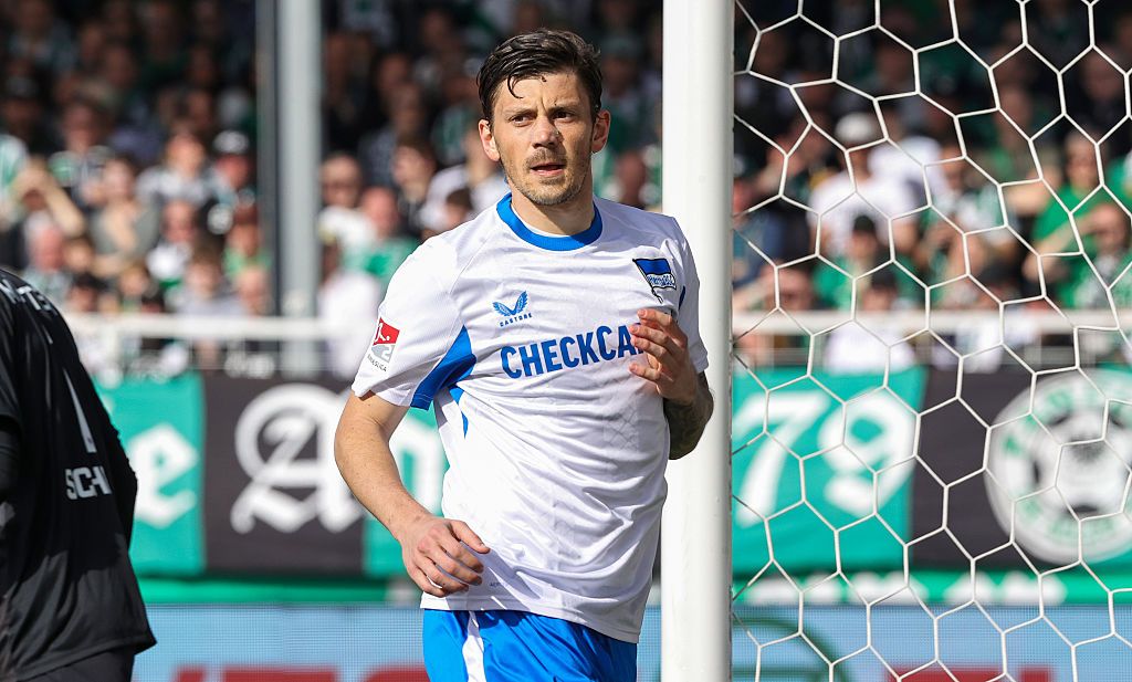 Dawid Kownacki w Pogoni Szczecin: Transfer na lodzie? Co się stało z planami powrotu do Ekstraklasy