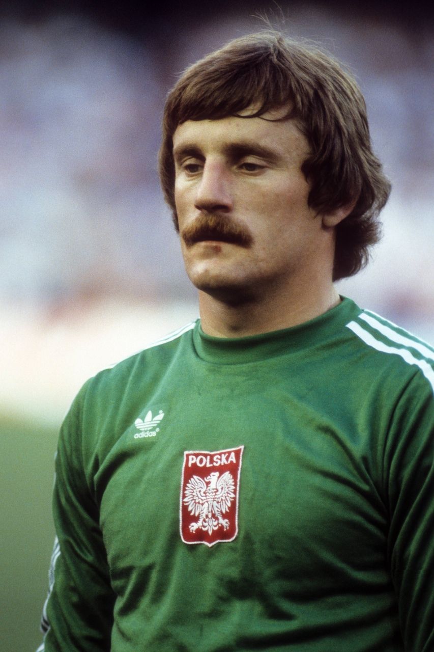 Legendarni Polacy za granicą: Jak wybitni piłkarze zbudowali kariery i inspirują młode talenty