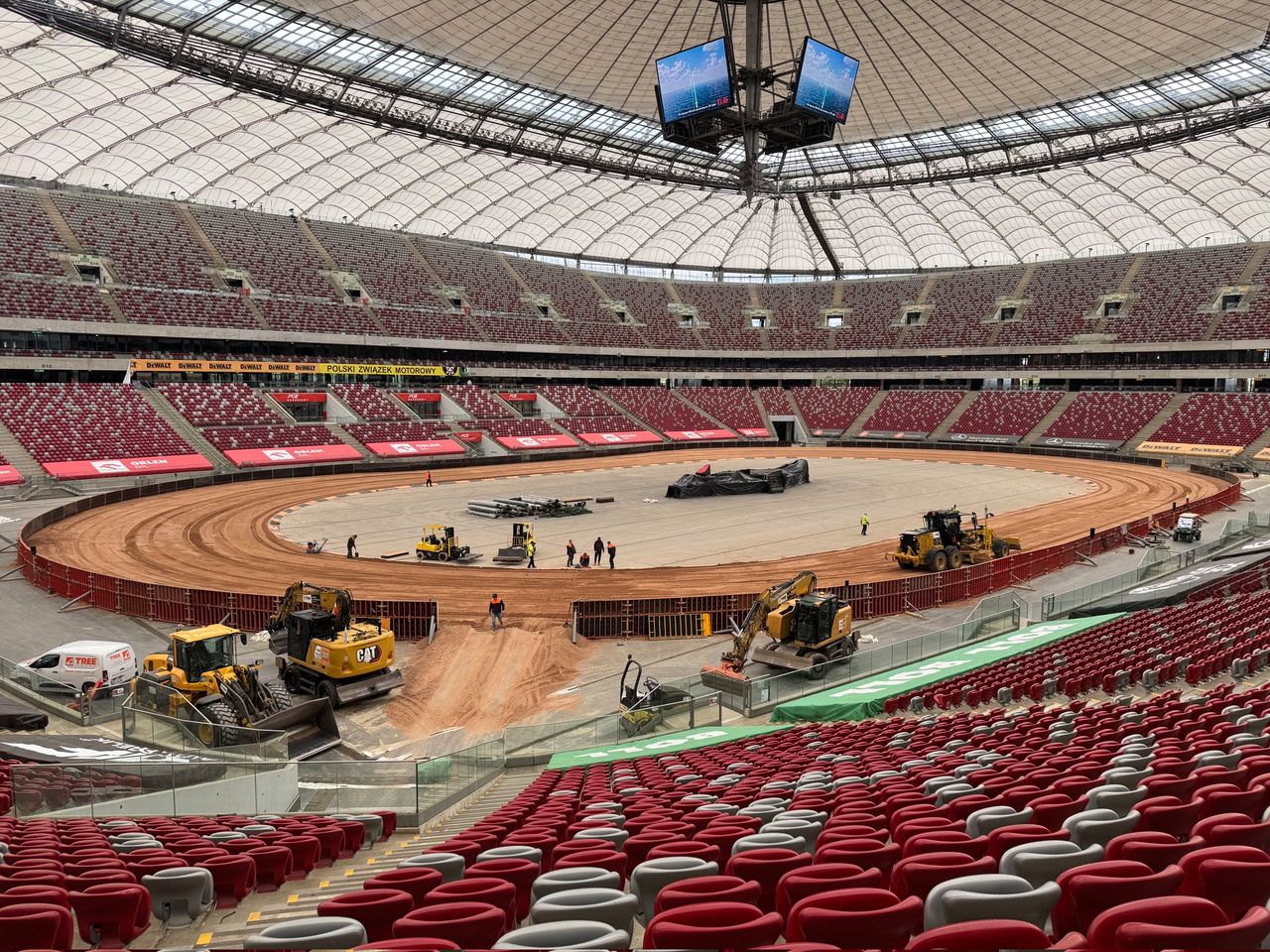 Orlen Oil GP. Trwa budowa toru żużlowego na PGE Narodowym [GALERIA]