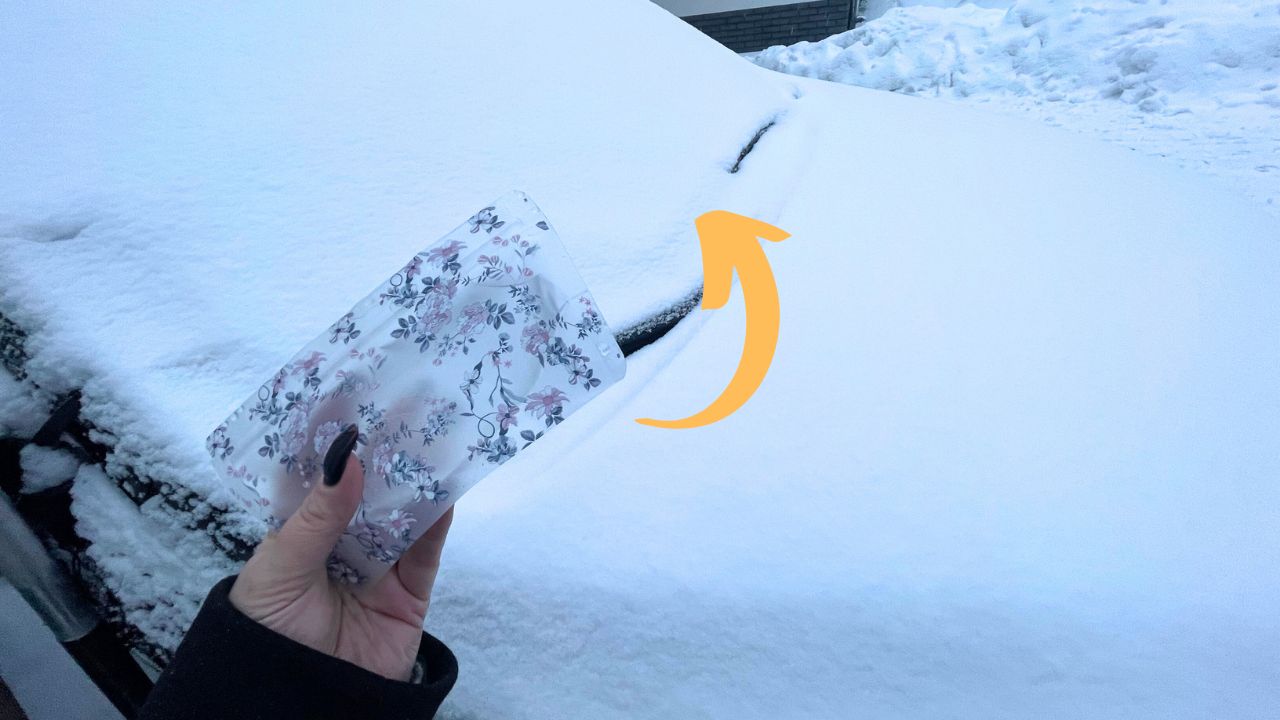 Safely defrost your car's icy windows. Top tips and a cool TikTok trick