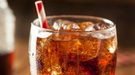 Specjaliści ostrzegają: picie 2 puszek napojów gazowanych w tygodniu zwiększa ryzyko zachorowania na cukrzycę, choroby serca oraz nadciśnienie