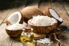 Olejek kokosowy - co to jest, olejek kokosowy nierafinowany i rafinowany, właściwości zdrowotne