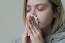 Niedrożność nosa - przyczyny, objawy i leczenie