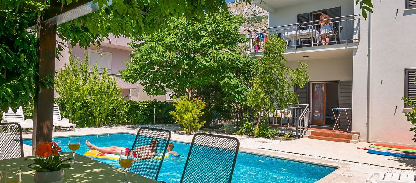 Apartments Ljiljana Omis. Nocowanie.pl