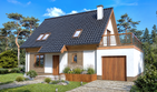Projekt domu Mona wersja B - parterowy z poddaszem dom o powierzchni 104,60 m², dach dwuspadowy, koszt budowy 135 000 zł - ujęcie frontu
