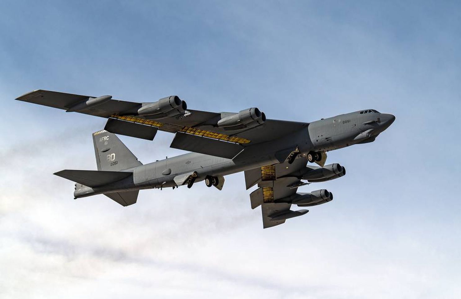 B-52s with cruise missiles: a game-changing option to hit targets from long  range