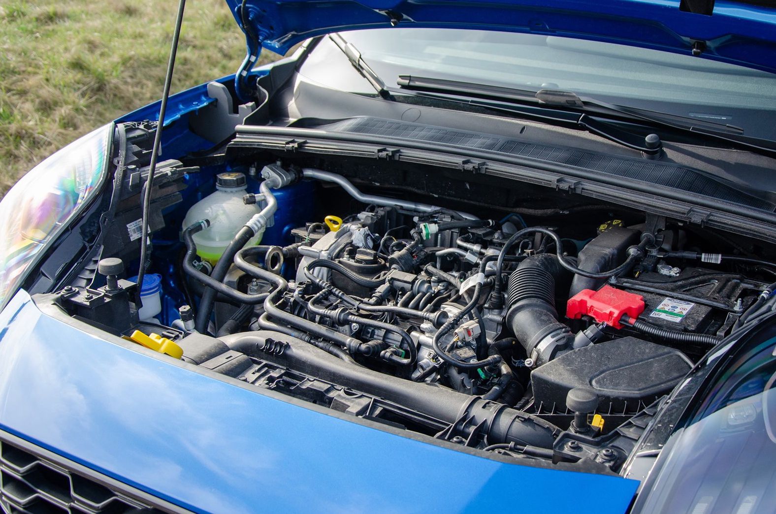 Kupiłeś nowoczesne auto? 5 rzeczy, które warto zapamiętać