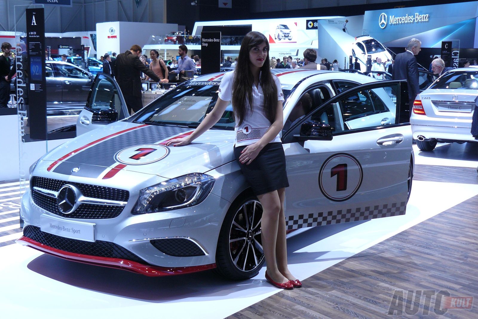 Dodatki dla klasy A prosto od Mercedesa [Genewa 2013]