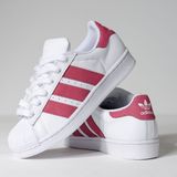 Rozmiarówka adidas – jak dobrać rozmiar butów damskich, męskich i dziecięcych? [Tabela i przewodnik]