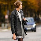 Oversize’owa marynarka ze skóry zamiast marynarki? Poznaj HOT TREND na lato 2021!