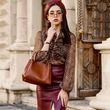 Zwierzęce wzory na ubraniach - jak nosić modny animal print w stylizacjach? Sprawdź porady stylistki