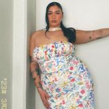 Sukienki plus size na wesele 2023. Zobacz najpiękniejsze kreacje w rozmiarach 44, 46, 48 i większych