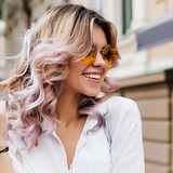 Najmodniejsze fryzury jesień-zima 2019/20. Poznaj trendy stylizacji włosów na ten sezon!