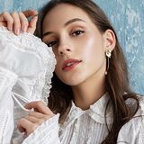Styl wiktoriański w modzie - stwórz modną kreację inspirowaną strojami z XIX wieku!