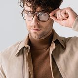 Harringtonka - jak nosić męską kurtkę harrington? Kultowy model w stylu vintage powraca do łask!