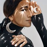 Jak ubiera się prawdziwa zodiakara? Stylizacje astrologicznych maniaczek