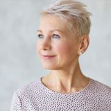 Odmładzające fryzury, które odejmą Ci lat – te uczesania działają lepiej niż botoks!
