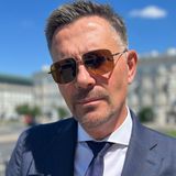 Męskie koszule na wesele – lato 2023 należy do tych modeli