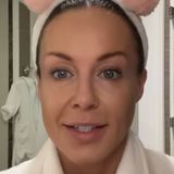 Wielki powrót tych spodni. Fani Rozenek komentują: „dziewczyna z sąsiedztwa” vs. „nie podoba mi się”