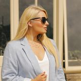Garnitur damski na wesele dla puszystych. Jakie fasony będą najlepszym pomysłem?