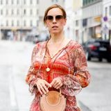 Modne sukienki boho na lato 2023. Te modele będziemy nosić nie tylko w tym sezonie