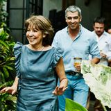 Szukasz eleganckiej sukienki dla 60-latki? Zobacz przegląd najmodniejszych modeli na różne okazje