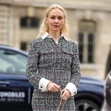Sukienki „chanelki” dla 50-latek do 100 zł. To „perełki” na lato