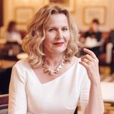 Szapołowska paraduje w futerku, które króluje wśród 20-letnich celebrytek