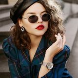 Sukienka marynarka - jak ją nosić? Stylizacje do biura i na co dzień