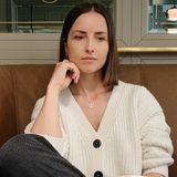 Stylistka Maja Kubaczyk podpowiada, jakie swetry nosić tej jesieni!
