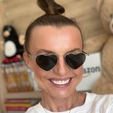 Ma w szafie kolekcję tych butów. Klapki w stylu Sokołowskiej zaraz będziemy nosić wszystkie