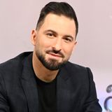 Jedyne męskie buty, jakich potrzebujesz na wiosnę. Model, który nosi Kammel, to wygoda i styl