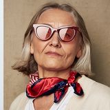 Moda dla 60-latki – gustowne stylizacje dla pań po sześćdziesiątce